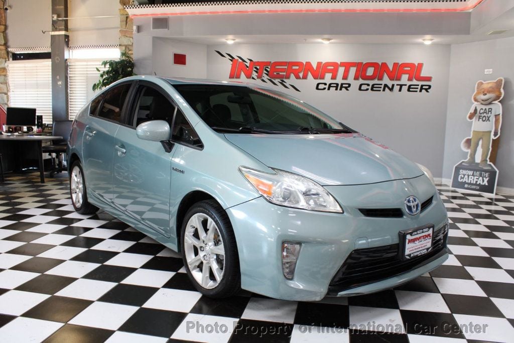 2014 Toyota Prius 5dr Hatchback Three - 22760370 - 0