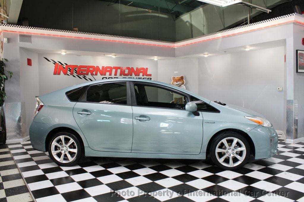 2014 Toyota Prius 5dr Hatchback Three - 22760370 - 2