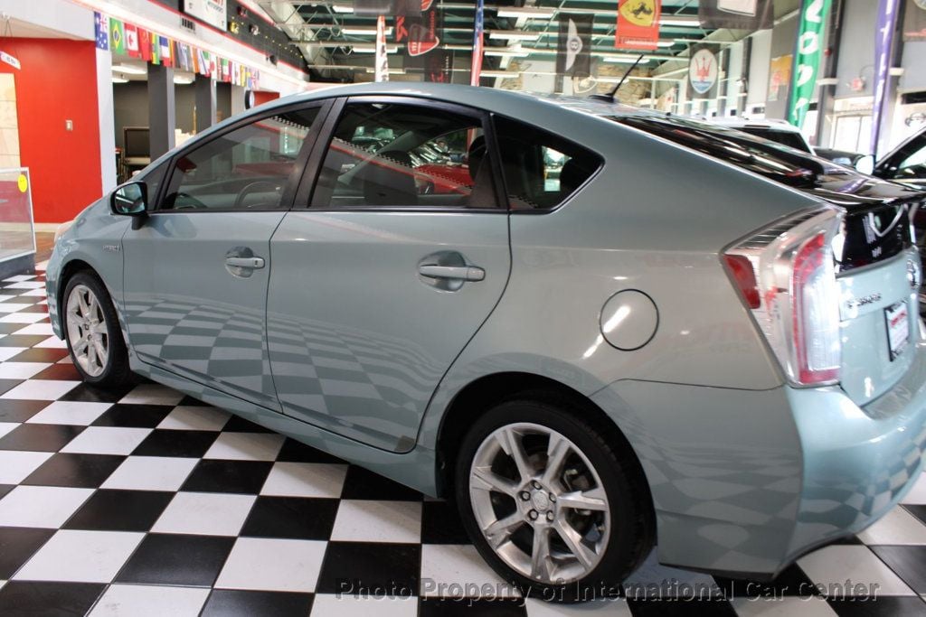 2014 Toyota Prius 5dr Hatchback Three - 22760370 - 7