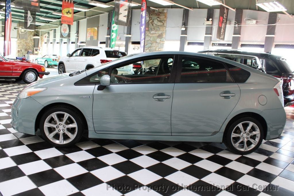 2014 Toyota Prius 5dr Hatchback Three - 22760370 - 8