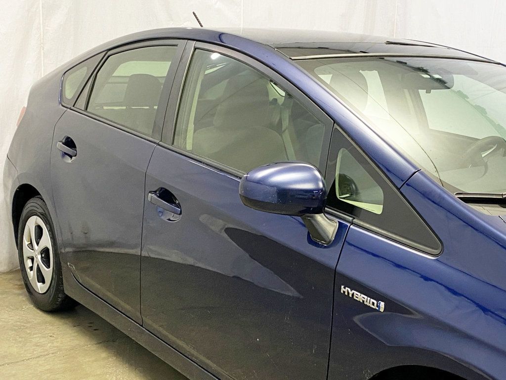 2014 Toyota Prius 5dr Hatchback Three - 22963342 - 9