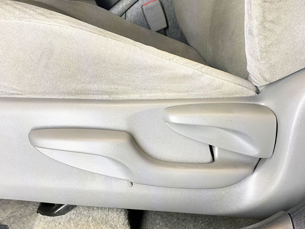 2014 Toyota Prius 5dr Hatchback Three - 22963342 - 18