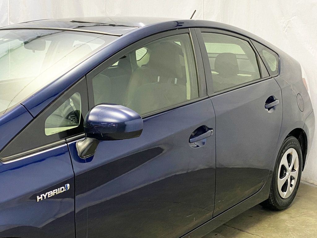 2014 Toyota Prius 5dr Hatchback Three - 22963342 - 1
