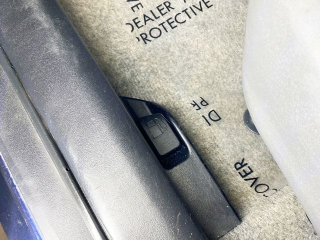 2014 Toyota Prius 5dr Hatchback Three - 22963342 - 19