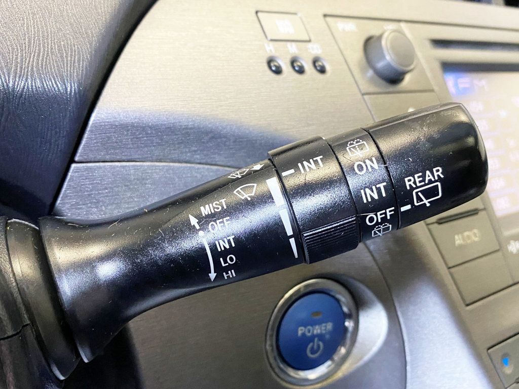 2014 Toyota Prius 5dr Hatchback Three - 22963342 - 26