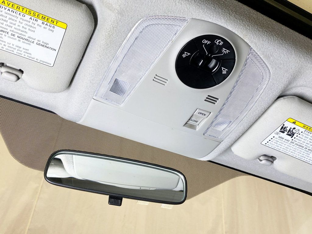 2014 Toyota Prius 5dr Hatchback Three - 22963342 - 36