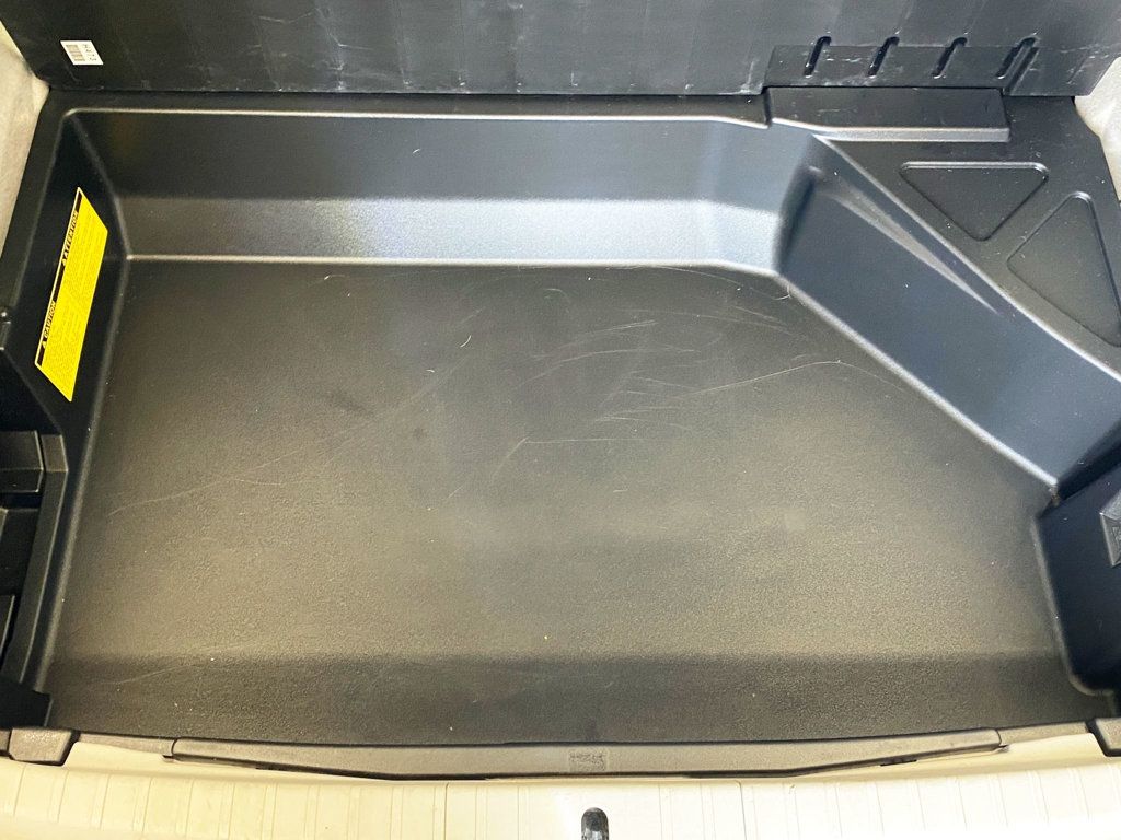 2014 Toyota Prius 5dr Hatchback Three - 22963342 - 53