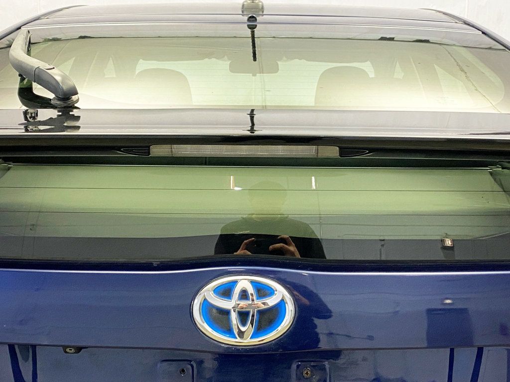 2014 Toyota Prius 5dr Hatchback Three - 22963342 - 6
