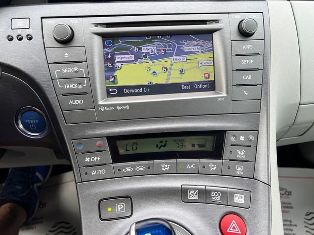 2014 Toyota Prius 5dr Hatchback Three - 22993751 - 23