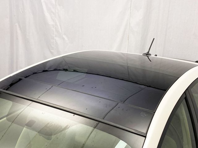 2014 Toyota Prius 5dr Hatchback Two - 22965767 - 13