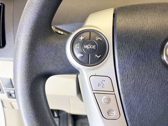 2014 Toyota Prius 5dr Hatchback Two - 22965767 - 23