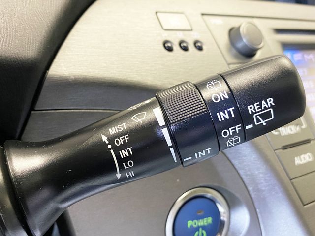 2014 Toyota Prius 5dr Hatchback Two - 22965767 - 26