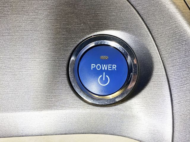 2014 Toyota Prius 5dr Hatchback Two - 22965767 - 29