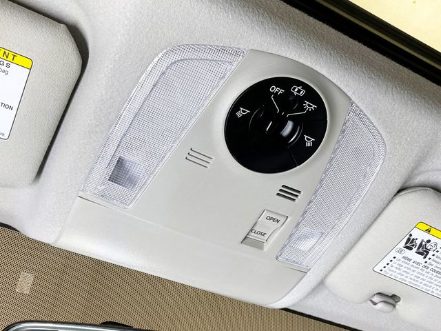 2014 Toyota Prius 5dr Hatchback Two - 22965767 - 36