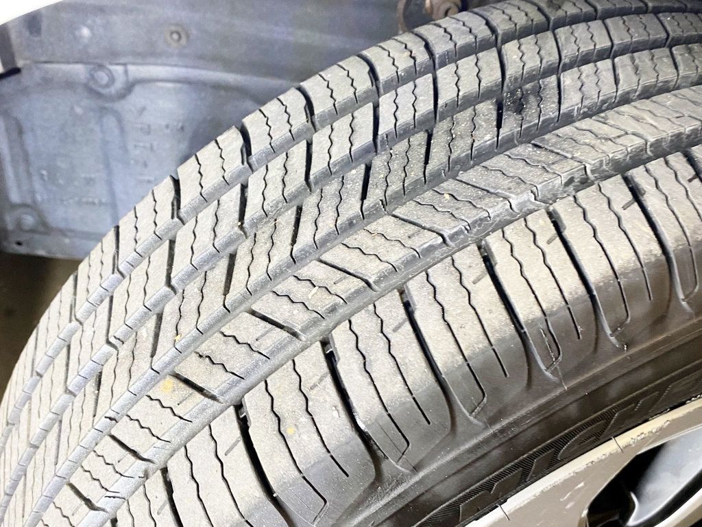 2014 Toyota Prius 5dr Hatchback Two - 22965767 - 58