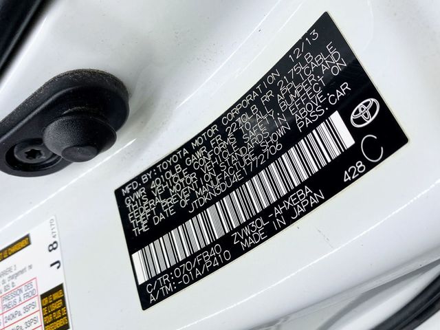 2014 Toyota Prius 5dr Hatchback Two - 22965767 - 59