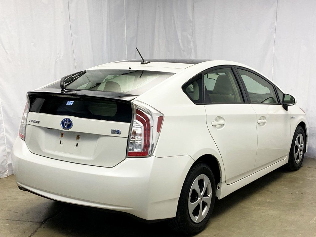 2014 Toyota Prius 5dr Hatchback Two - 22965767 - 7