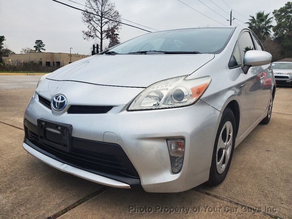 2014 Toyota Prius 5dr Hatchback Two - 22732247 - 0