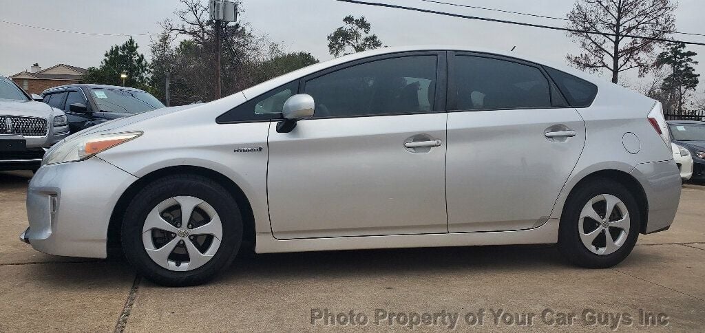 2014 Toyota Prius 5dr Hatchback Two - 22732247 - 18