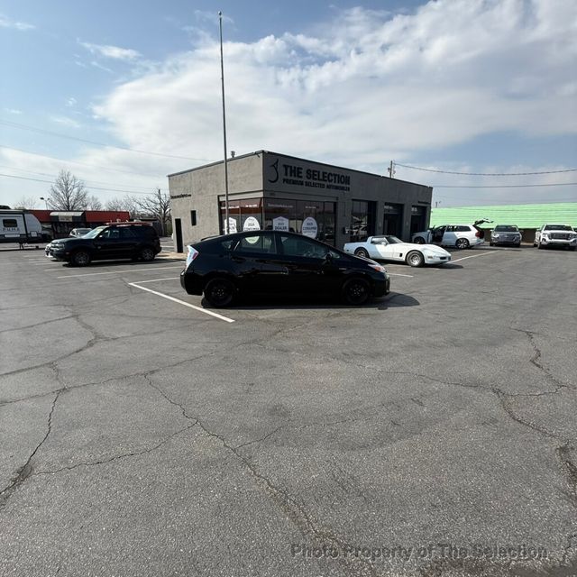 2014 Toyota Prius 5DR THREE W/SOLAR ROOF PACKAGE - 23001779 - 18