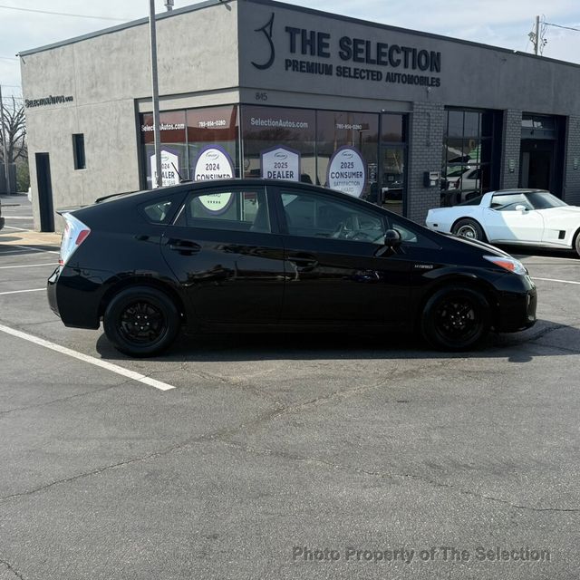 2014 Toyota Prius 5DR THREE W/SOLAR ROOF PACKAGE - 23001779 - 19