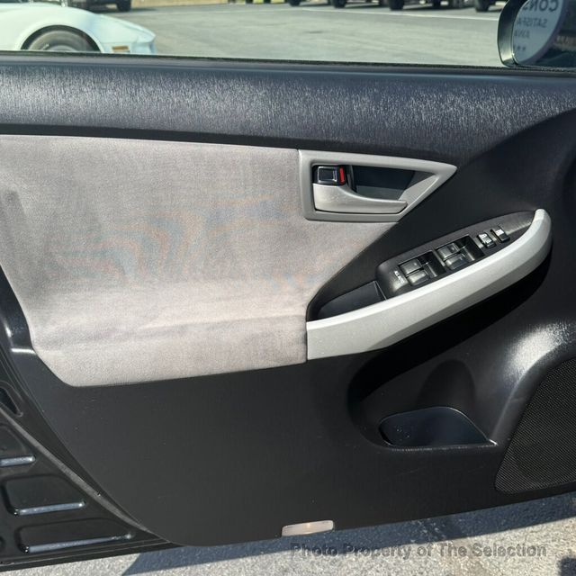 2014 Toyota Prius 5DR THREE W/SOLAR ROOF PACKAGE - 23001779 - 20