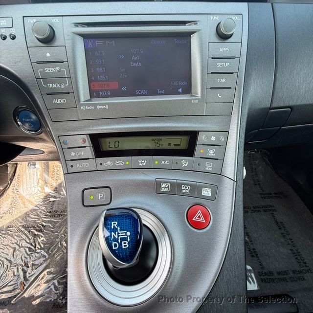 2014 Toyota Prius 5DR THREE W/SOLAR ROOF PACKAGE - 23001779 - 30