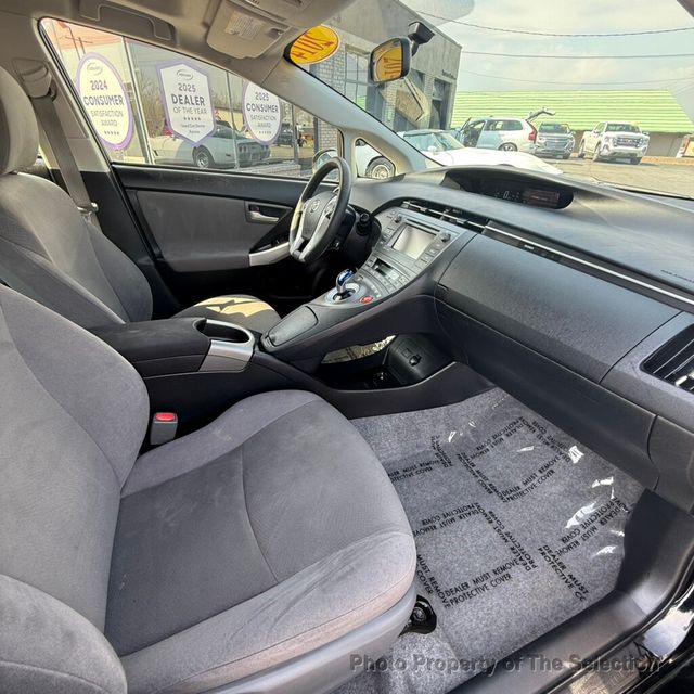 2014 Toyota Prius 5DR THREE W/SOLAR ROOF PACKAGE - 23001779 - 37