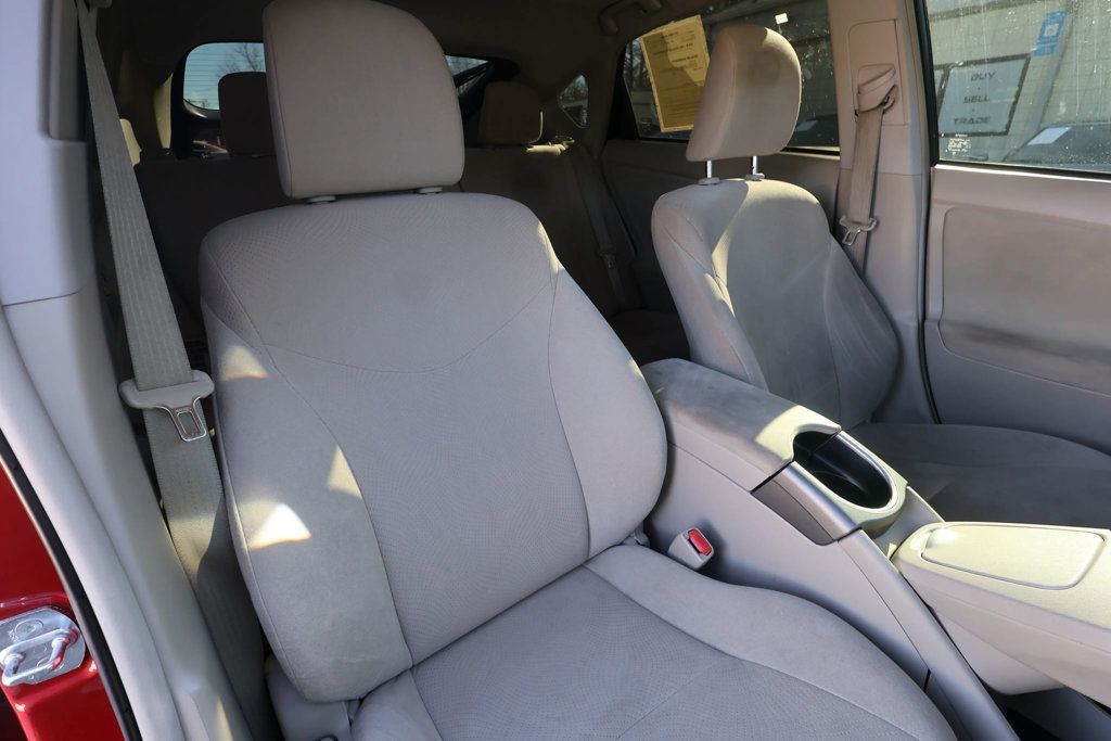 2014 Toyota Prius THREE TRIM LEVEL, HATCHBACK, GOOD SERVICE HISTORY!!! - 22955785 - 23