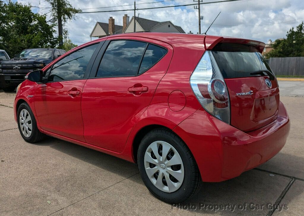 2014 Toyota Prius c 5dr Hatchback Two - 22516060 - 11