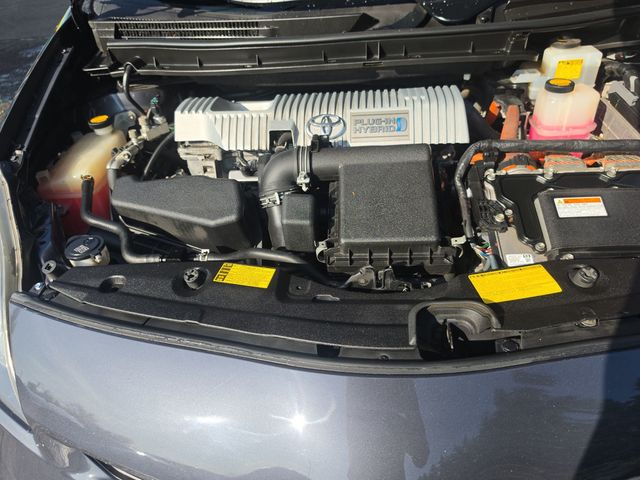 2014 Toyota Prius Plug-In 5dr Hatchback - 23070536 - 20