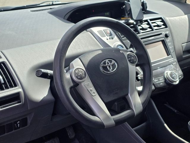 2014 Toyota Prius v  - 22932413 - 10