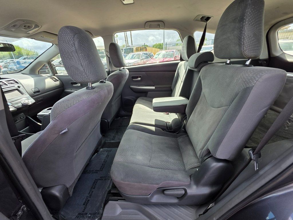 2014 Toyota Prius v - 22932413 - 13
