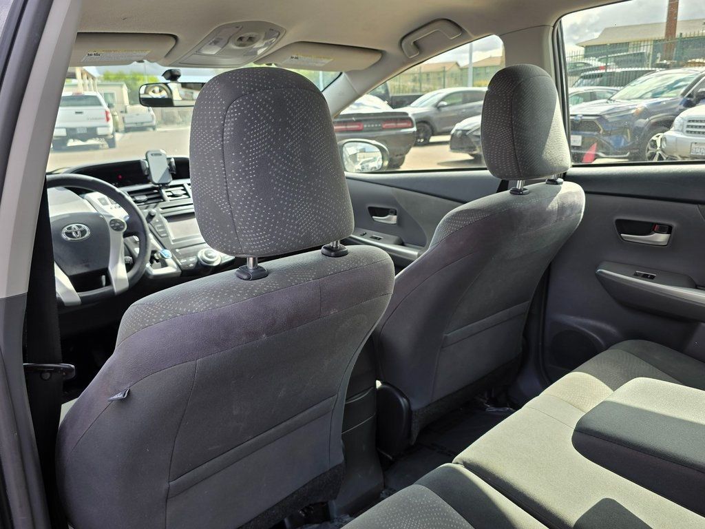 2014 Toyota Prius v - 22932413 - 15