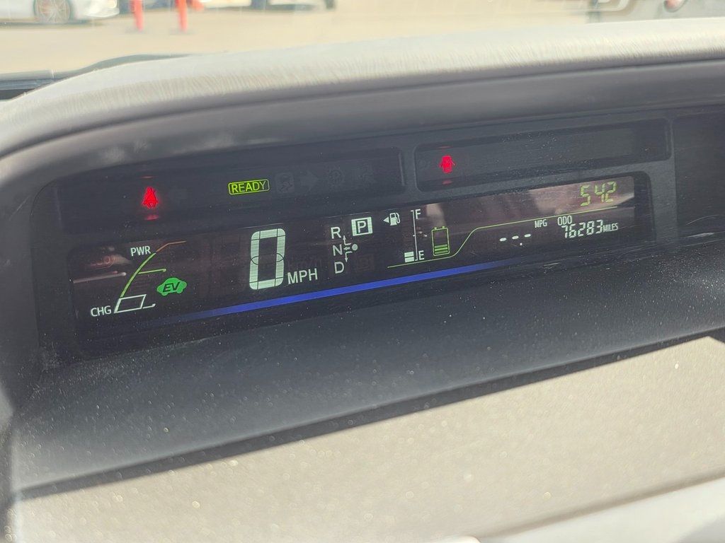 2014 Toyota Prius v - 22932413 - 17