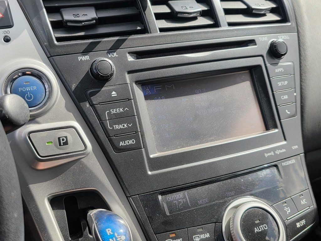 2014 Toyota Prius v - 22932413 - 18