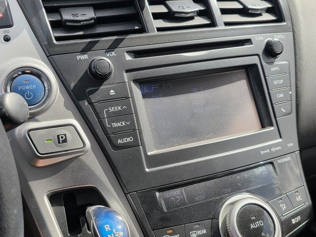 2014 Toyota Prius v  - 22932413 - 18