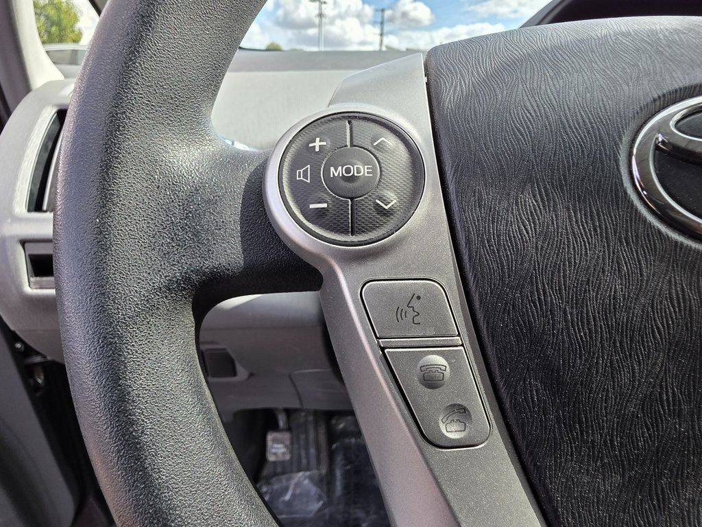2014 Toyota Prius v - 22932413 - 23