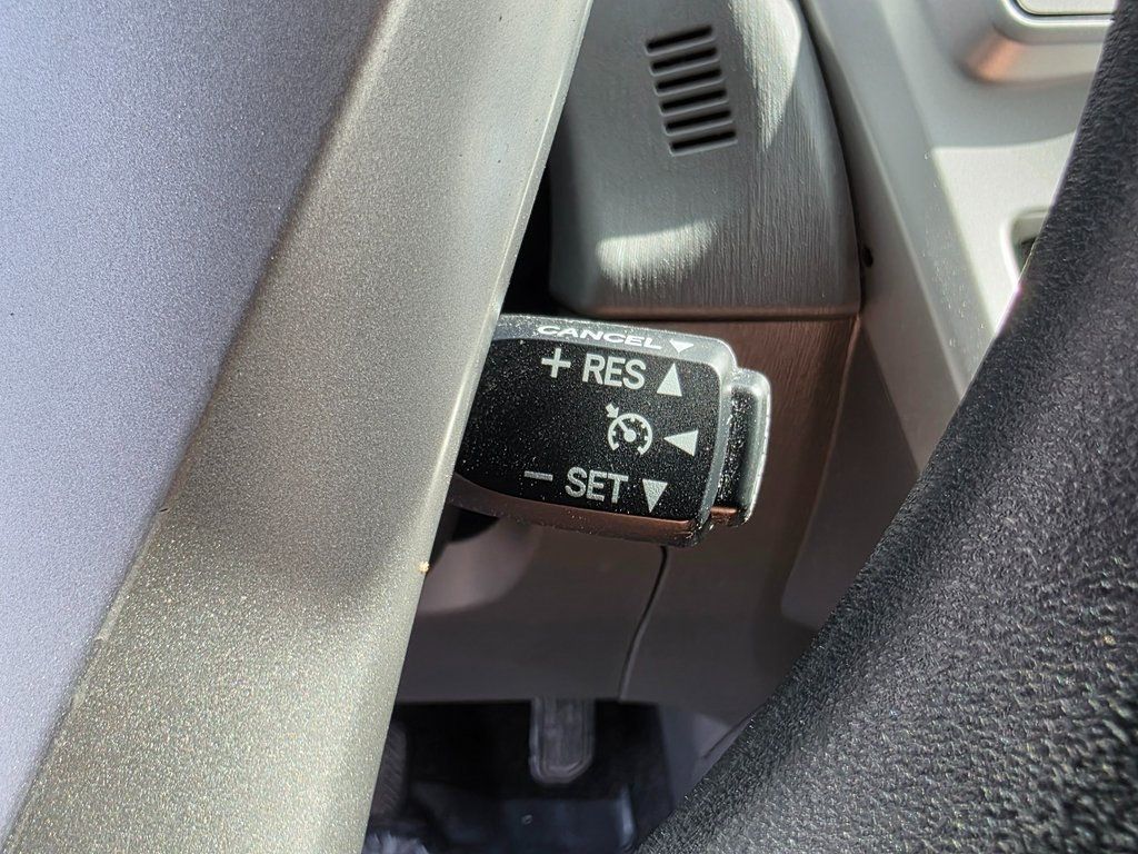 2014 Toyota Prius v - 22932413 - 26