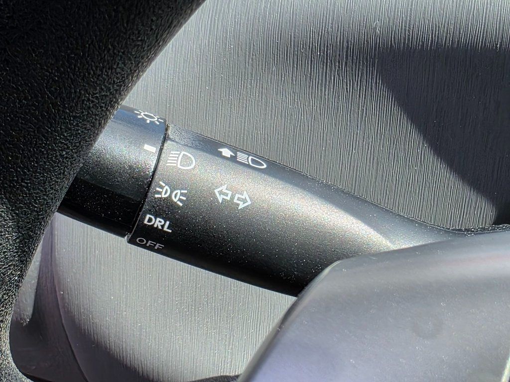 2014 Toyota Prius v - 22932413 - 27