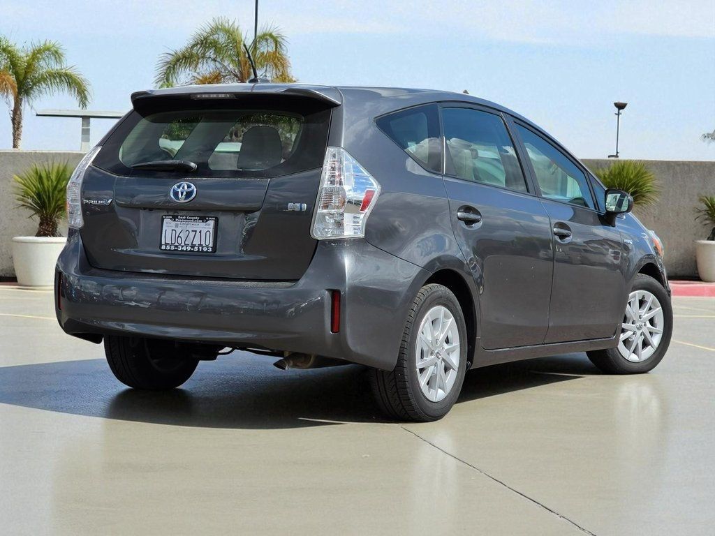 2014 Toyota Prius v - 22932413 - 5