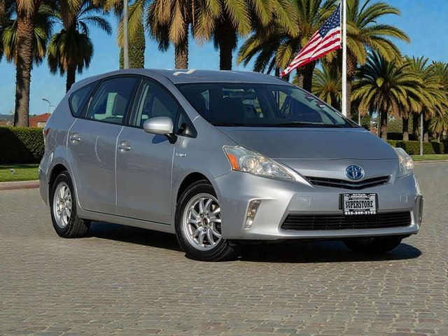 2014 Toyota Prius v  - 22962338 - 1