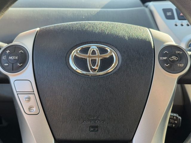 2014 Toyota Prius v  - 22962338 - 21