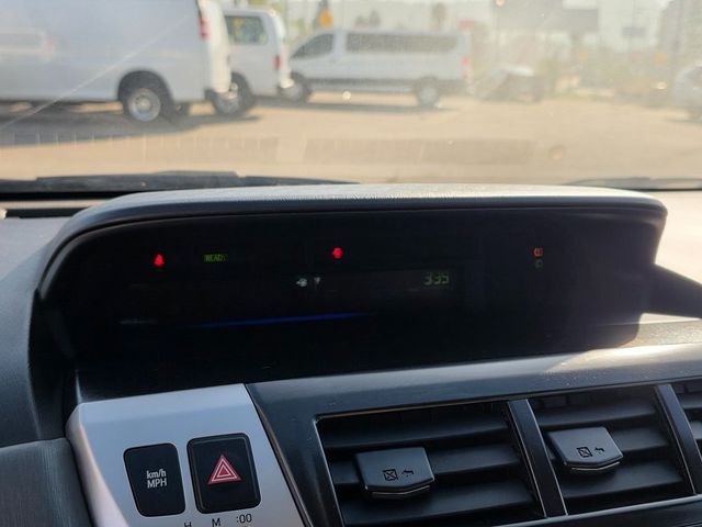 2014 Toyota Prius v  - 22962338 - 22