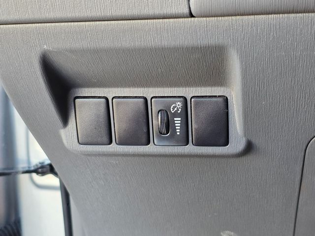 2014 Toyota Prius v  - 22962338 - 36