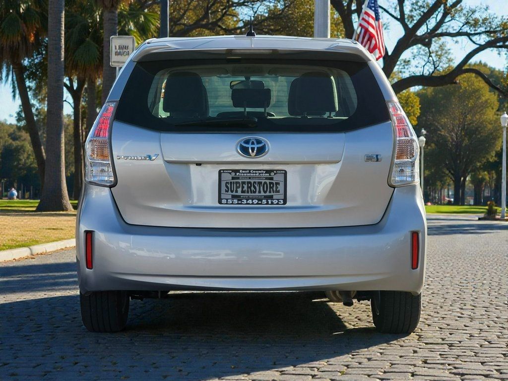 2014 Toyota Prius v  - 22962338 - 5