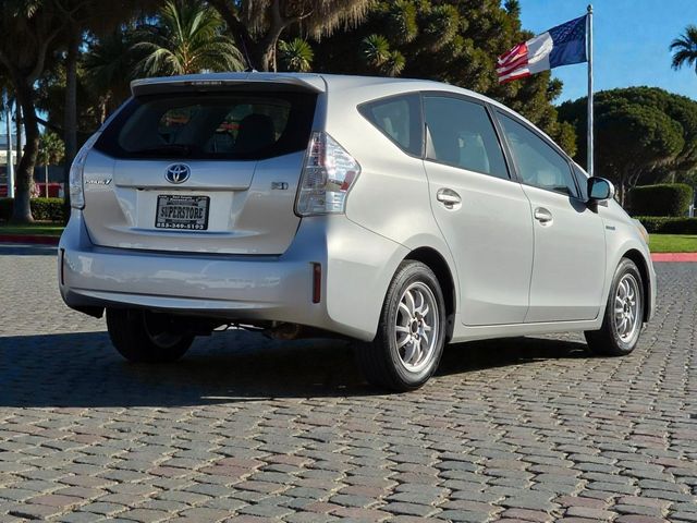 2014 Toyota Prius v  - 22962338 - 6