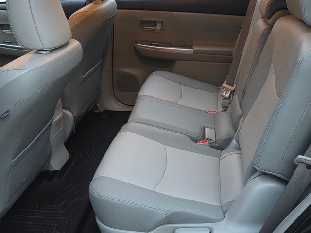 2014 Toyota Prius v 2014 Toyota Prius V  - 22949226 - 24