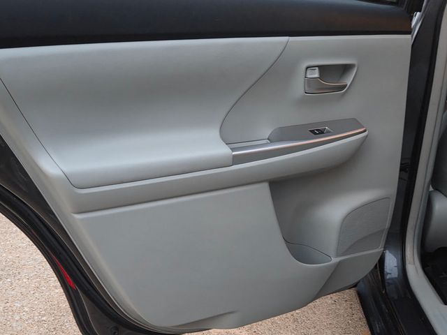 2014 Toyota Prius v 2014 Toyota Prius V  - 22949226 - 25