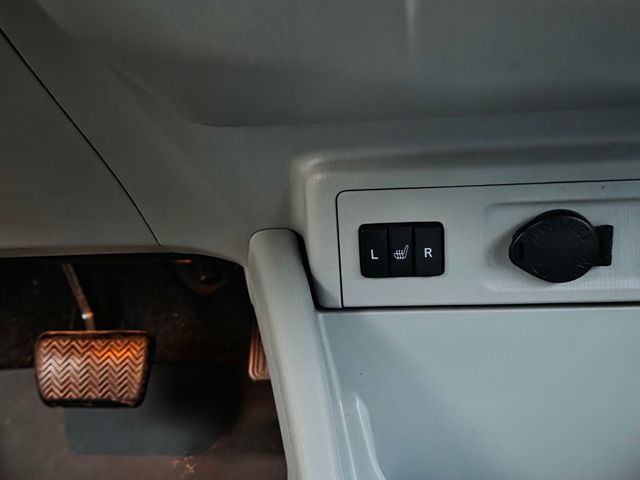 2014 Toyota Prius v 2014 Toyota Prius V  - 22949226 - 34